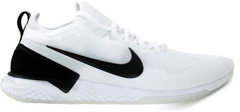 nike fc react sneaker wit zwart wit|Nike React Soccer Shoes.